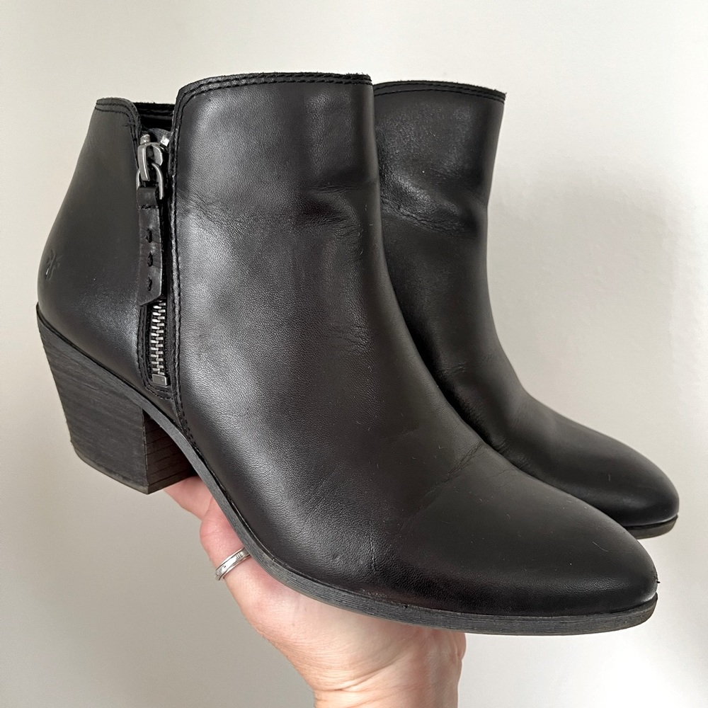 FRYE Women’s Judith Zip Bootie 3471738-BLK Size 9M